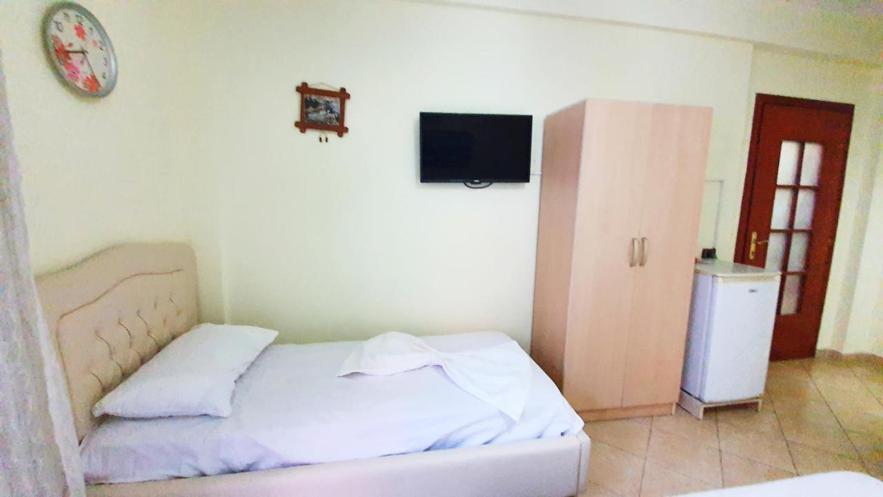Vila Vera Durrës Buitenkant foto