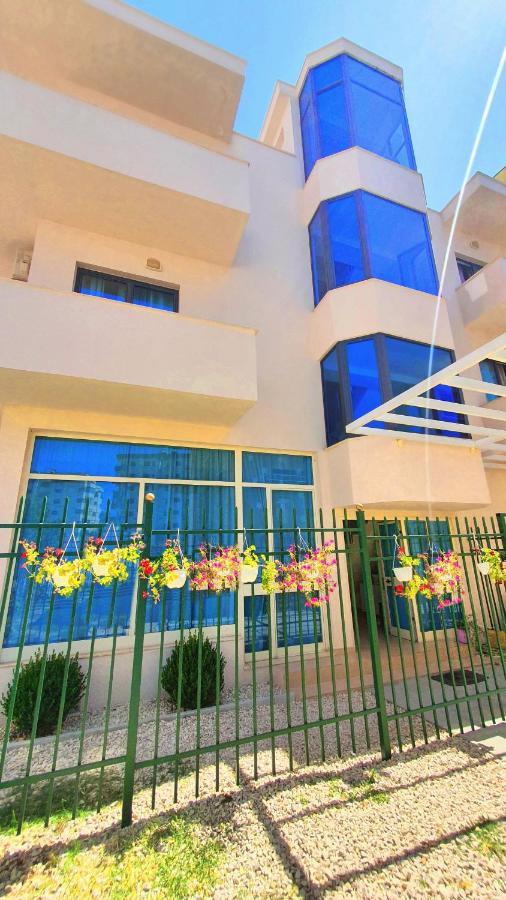 Vila Vera Durrës Buitenkant foto